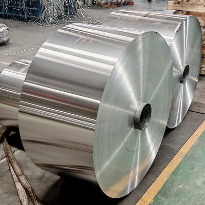 Αλουμινένιο φύλλο κυλίνδρου Αλουμινένιο φύλλο φυσαλίδας λευκό PE πλάνο πάχος 0,006 έως 0,2 mm Δυνατό ευέλικτο προστατευτικό στρώμα